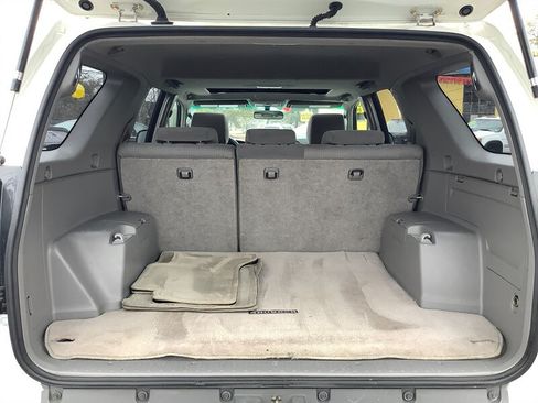 Used 2004 Toyota 4Runner SR5 RWD image 13