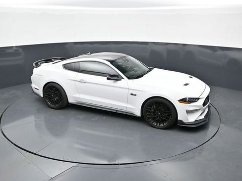 Used 2022 Ford Mustang GT Premium w/ Equipment Group 401A RWD image 27
