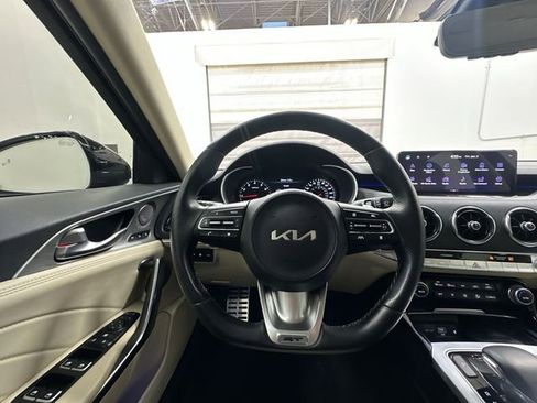Certified 2023 Kia Stinger GT2 image 12