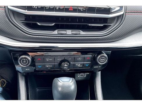 Used 2023 Jeep Compass Trailhawk image 25