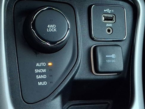 Used 2019 Jeep Compass Latitude image 22