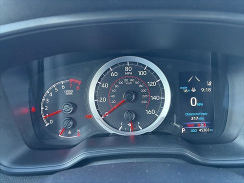 Used 2022 Toyota Corolla SE FWD image 13