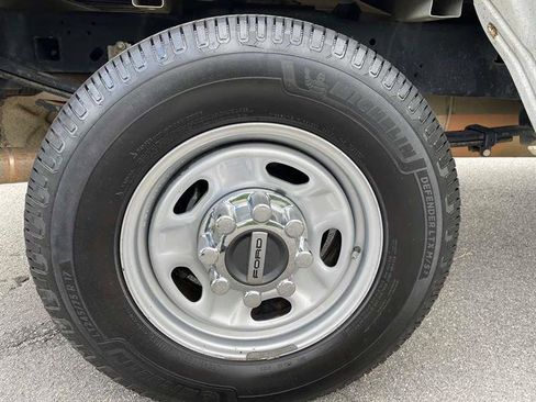 Used 2022 Ford F250 XL w/ Power Equipment Group AWD/4WD image 48