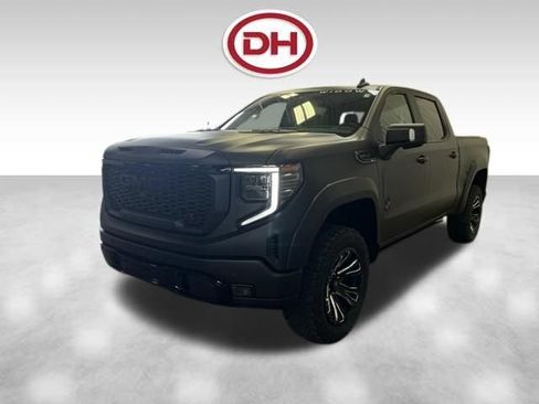 Used 2022 GMC Sierra 1500 AT4 w/ AT4 Premium Package AWD/4WD image 7