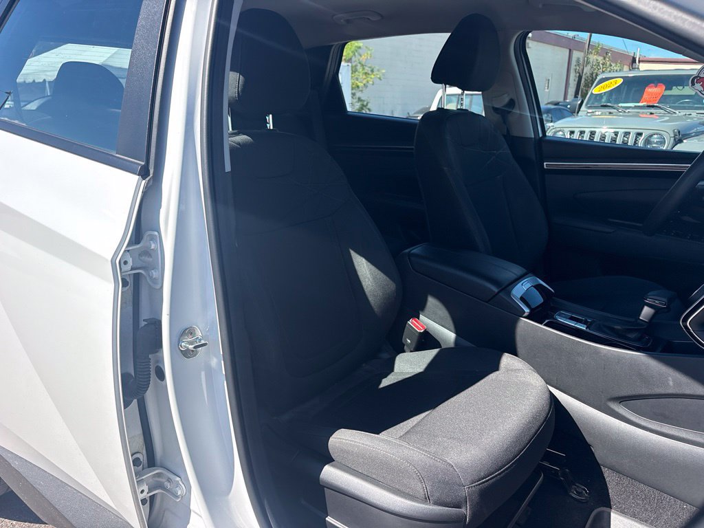 Used 2023 Hyundai Tucson SE FWD image 18
