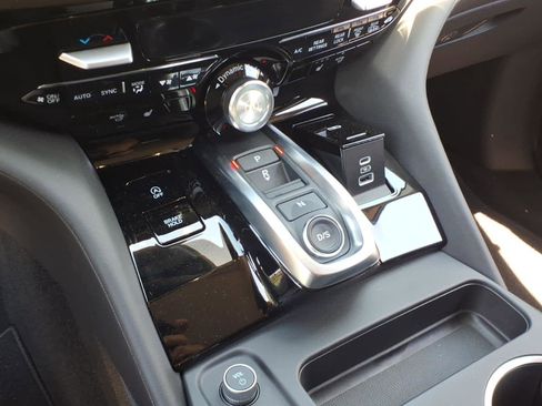 Certified 2026 Acura MDX SH-AWD w/ Technology Package image 22