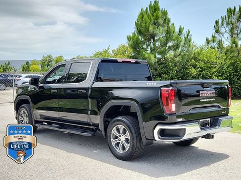 New 2026 GMC Sierra 1500 SLE AWD/4WD image 3