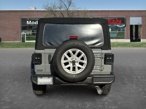 Used 2023 Jeep Wrangler Sport S image 3