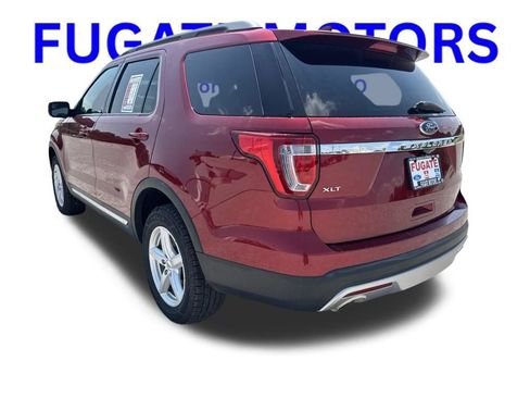 Used 2017 Ford Explorer XLT w/ Equipment Group 202A AWD/4WD image 3