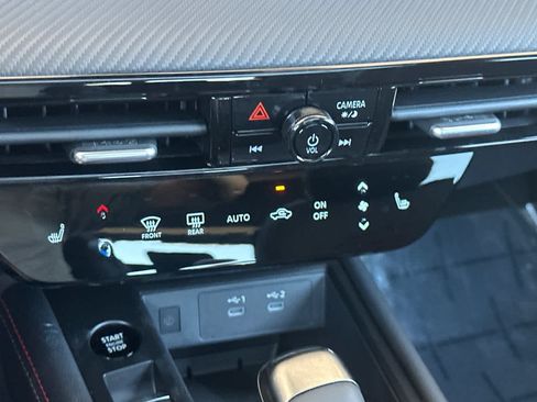 New 2026 Nissan Kicks SR w/ SR Premium Package AWD/4WD image 20