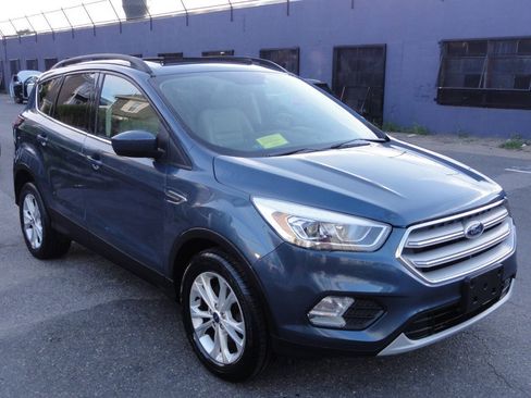 Used 2018 Ford Escape SEL AWD/4WD image 2