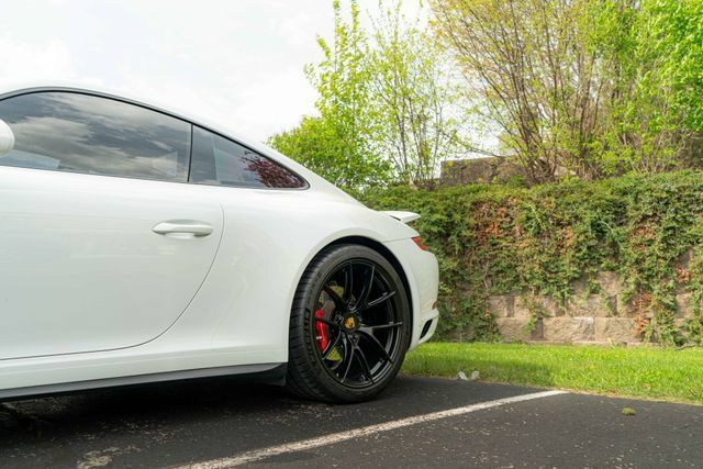Used 2018 Porsche 911 Carrera 4S AWD/4WD image 29