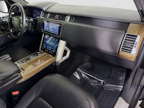 Used 2019 Land Rover Range Rover HSE image 30