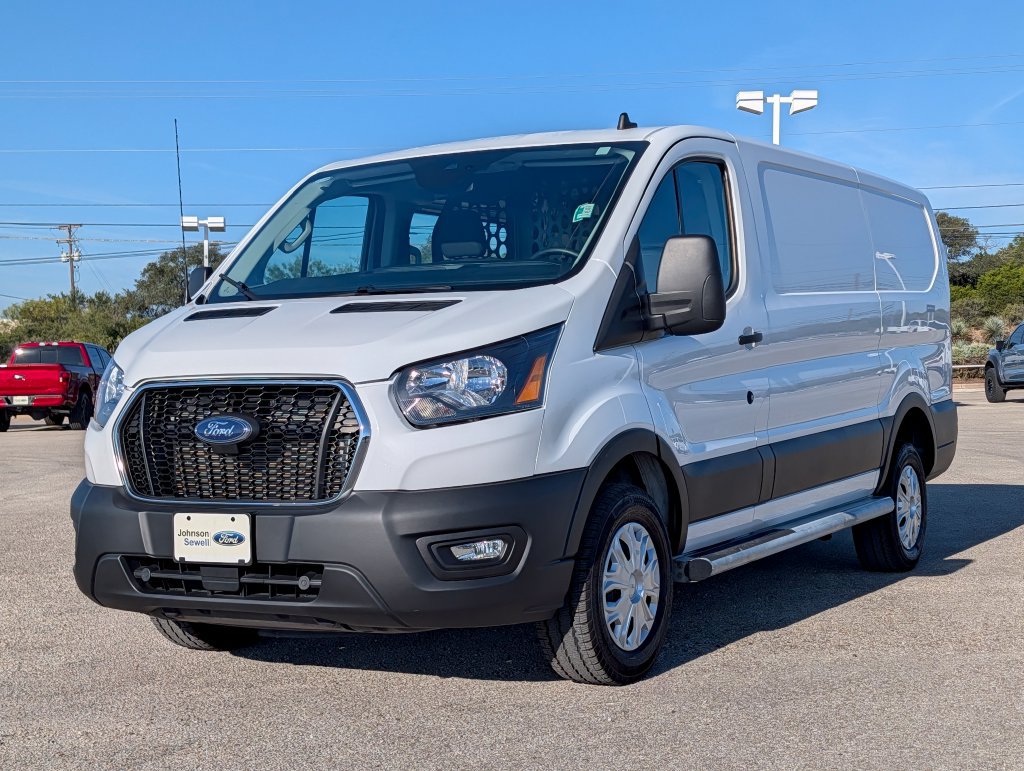 Certified 2025 Ford Transit 250 Low Roof w/ Exterior Upgrade Package RWD image 4