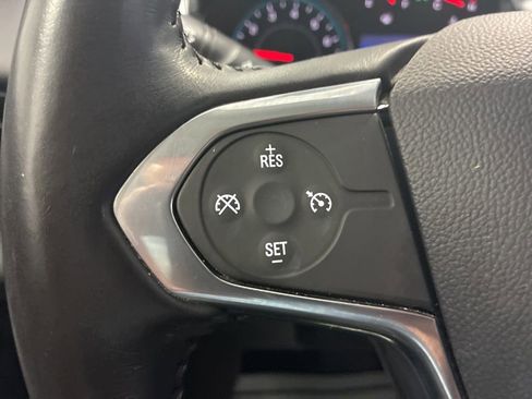 Used 2020 Chevrolet Traverse LT image 24