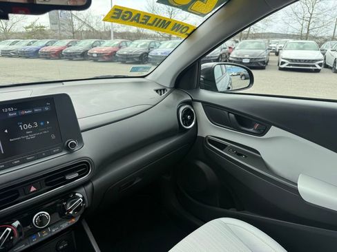 Used 2023 Hyundai Kona SEL w/ Cargo Package image 31