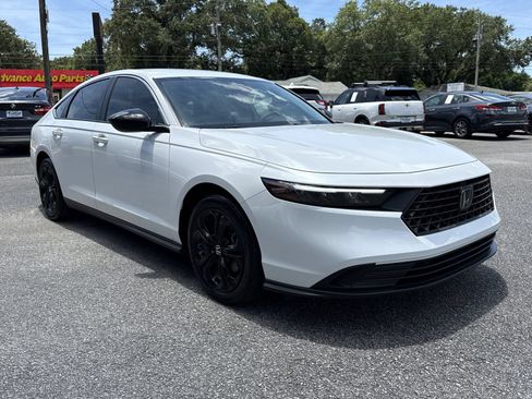 Used 2025 Honda Accord LX image 7