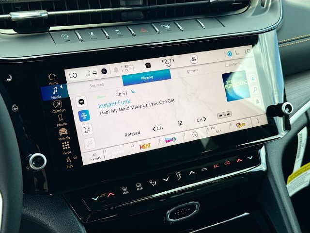 New 2026 Jeep Grand Cherokee Limited AWD/4WD image 11