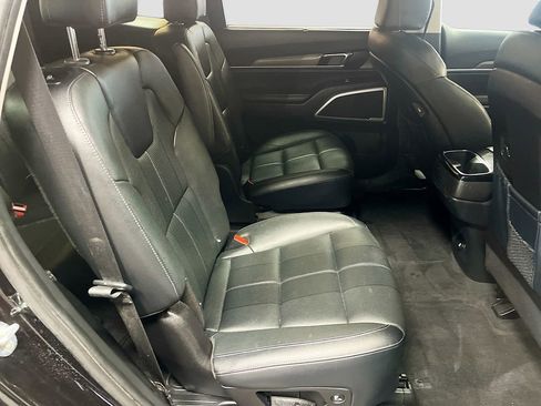 Used 2022 Kia Telluride EX w/ EX Premium Package image 29