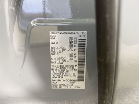 Used 2024 Nissan Frontier PRO-4X w/ Off-Road Protection Package image 36