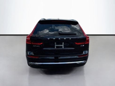Used 2023 Volvo XC60 B5 Ultimate FWD image 4