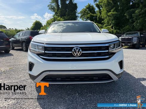 Used 2023 Volkswagen Atlas Cross Sport SE w/ Panoramic Sunroof Package FWD image 8