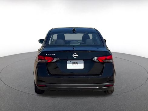 Used 2025 Nissan Versa SV image 12