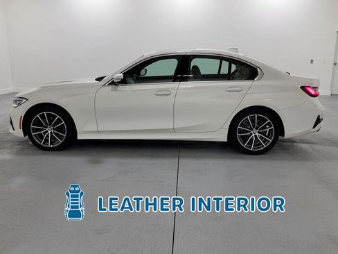 Used 2021 BMW 330i xDrive Sedan w/ Premium Package AWD/4WD image 5