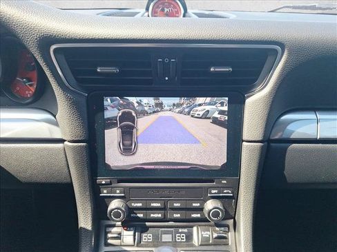 Used 2017 Porsche 911 Carrera 4S AWD/4WD image 13