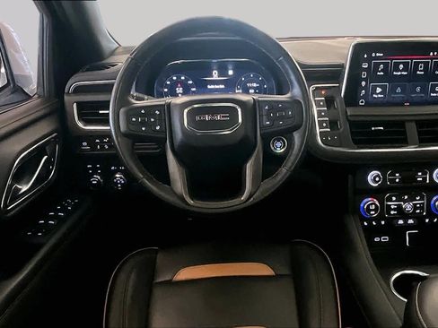 Used 2022 GMC Yukon AT4 AWD/4WD image 5