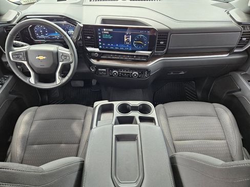 Used 2025 Chevrolet Silverado 1500 LT RWD image 31