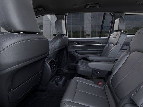 New 2025 Jeep Grand Cherokee L Limited w/ Black Appearance Package image 25