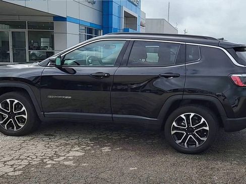 Used 2024 Jeep Compass Limited w/ Sun and Sound Group image 5