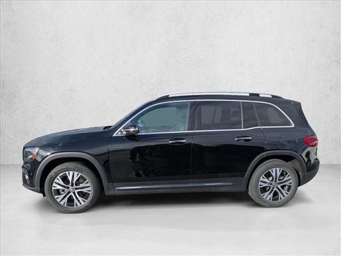 Used 2024 Mercedes-Benz GLB 250 image 8