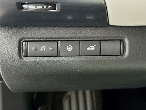 New 2025 Nissan Pathfinder SL w/ SL Premium Package image 10