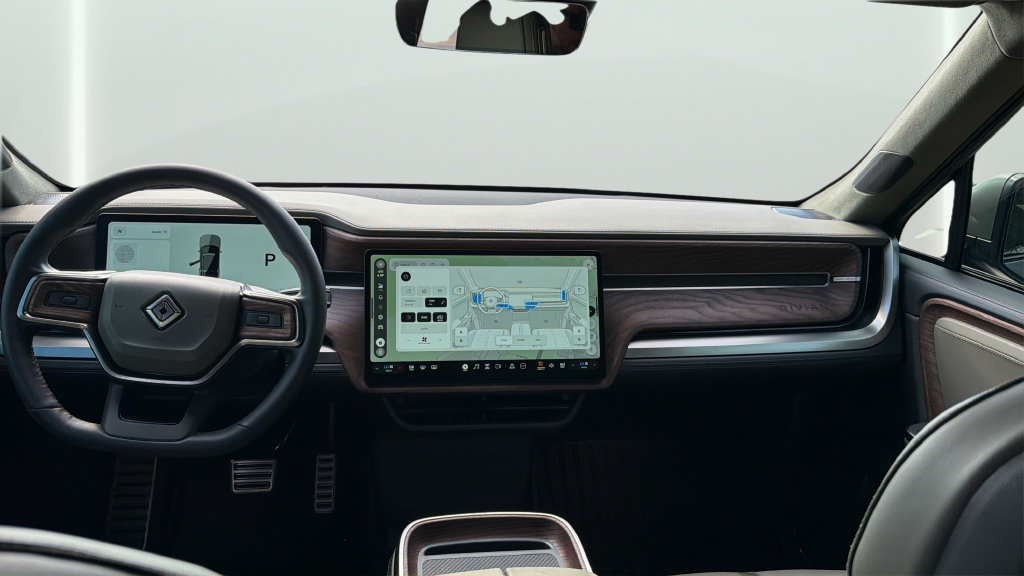 Used 2023 Rivian R1S Launch Edition Quad AWD/4WD image 19
