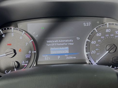 Used 2025 Toyota Highlander LE FWD image 22