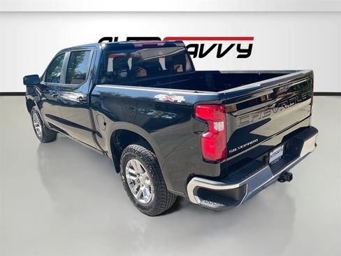 Used 2025 Chevrolet Silverado 1500 LT image 5
