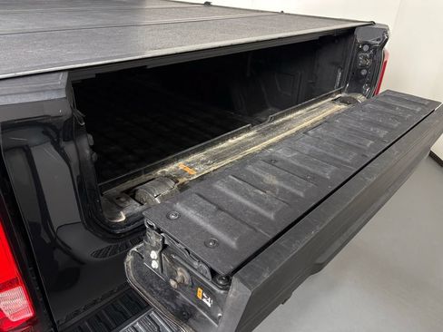 Used 2023 GMC Sierra 1500 Denali AWD/4WD image 42