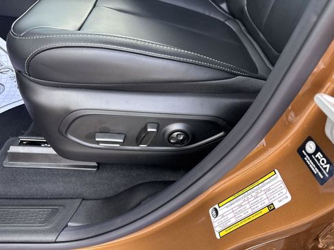 New 2026 Jeep Grand Cherokee L Limited AWD/4WD image 17