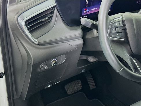 Used 2025 Buick Encore GX Preferred image 17