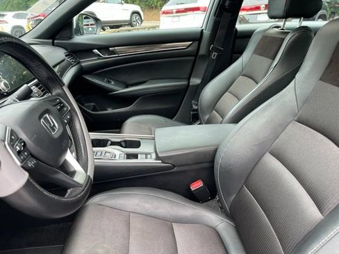Used 2020 Honda Accord Sport image 9