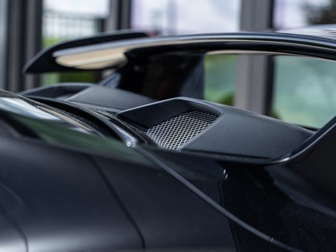 Certified 2018 Porsche 911 GT3 RWD image 23