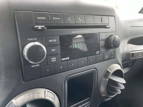 Used 2018 Jeep Wrangler Unlimited Sport AWD/4WD image 27