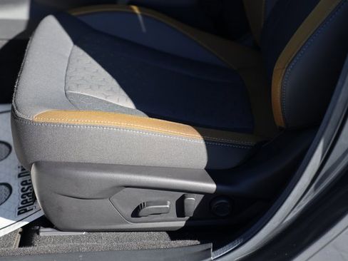 Certified 2025 Subaru Crosstrek 2.5i Sport w/ Crosstrek Mirror Package image 15