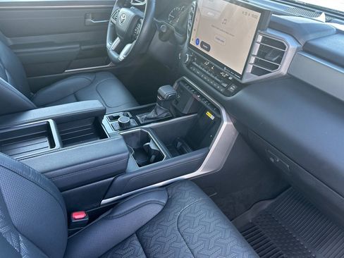 Used 2023 Toyota Tundra Limited image 14