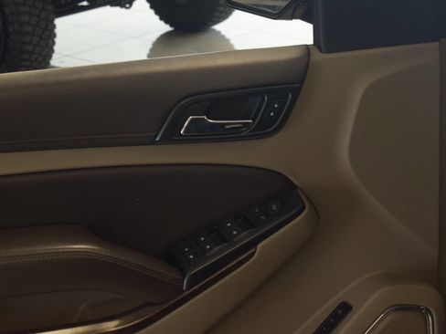 Used 2017 Chevrolet Tahoe LT RWD image 44