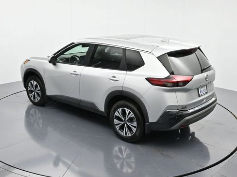 Used 2022 Nissan Rogue SV w/ SV Premium Package image 35