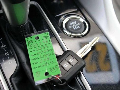 Used 2022 Mitsubishi Eclipse Cross ES image 28