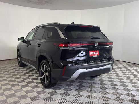 New 2026 Volkswagen Tiguan SE AWD/4WD image 3